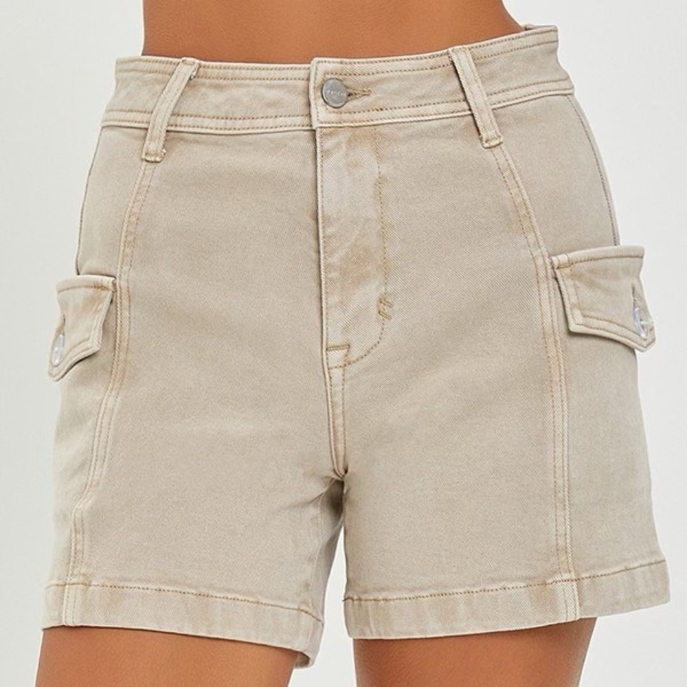 Risen Women's High-Rise Cargo Shorts in Beige Size 2x